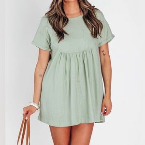 💚NWT Linen style babydoll mini dress / tunic with pockets in green